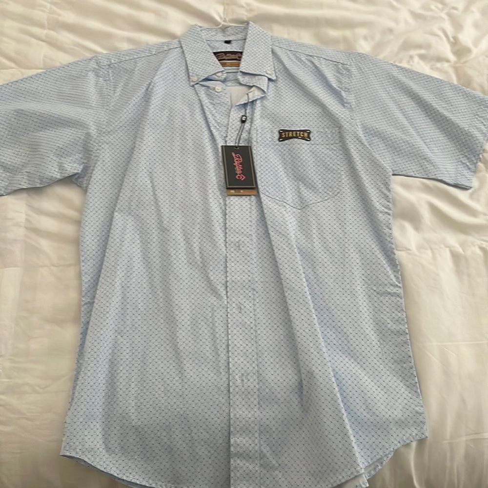 NEW Ariat button down size M